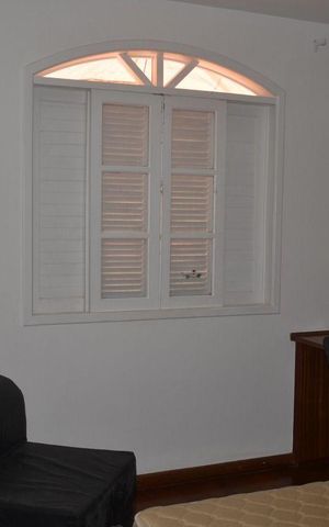Casa de condomínio à venda com 200m², 4 quartos e 4 vagas Casa de condomínio à venda com 200m², 4 quartos e 4 vagasQuarto 3