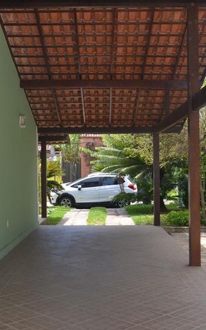 Casa de condomínio à venda com 200m², 4 quartos e 4 vagas Casa de condomínio à venda com 200m², 4 quartos e 4 vagasÁrea Externa