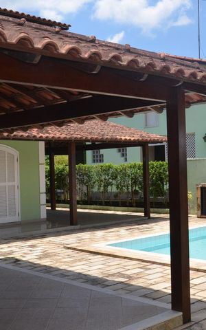 Casa de condomínio à venda com 200m², 4 quartos e 4 vagas Casa de condomínio à venda com 200m², 4 quartos e 4 vagasÁrea Externa