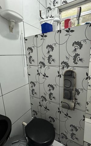 Casa à venda com 136m², 4 quartos e 2 vagasBanheiro