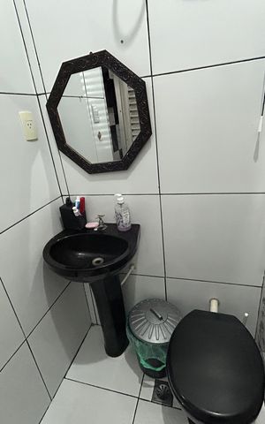 Casa à venda com 136m², 4 quartos e 2 vagasBanheiro
