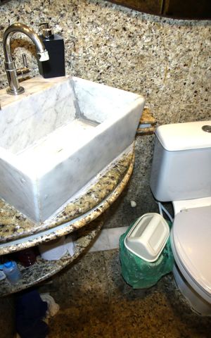 Apartamento à venda com 110m², 3 quartos e sem vagaBanheiro 