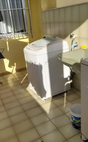 Casa à venda com 241m², 3 quartos e 3 vagasÁrea externa