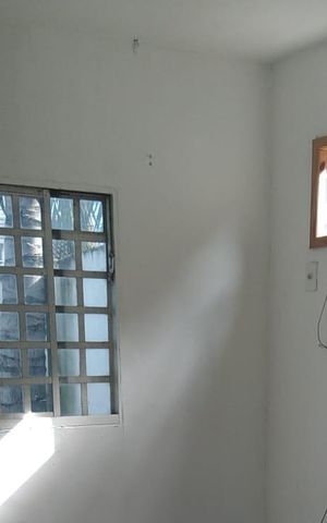 Casa à venda com 241m², 3 quartos e 3 vagasSala