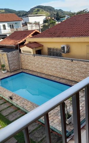 Casa à venda com 241m², 3 quartos e 3 vagasÁrea externa