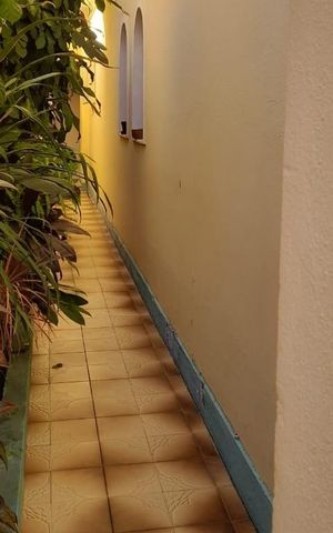 Casa à venda com 241m², 3 quartos e 3 vagasÁrea externa