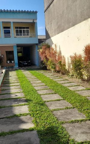 Casa à venda com 241m², 3 quartos e 3 vagasÁrea externa