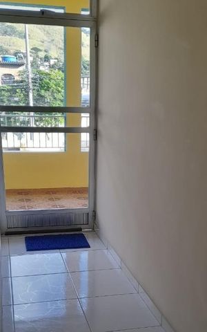 Casa à venda com 241m², 3 quartos e 3 vagasEscada