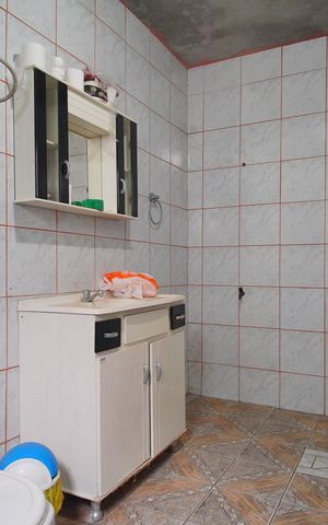 Casa para alugar com 200m², 2 quartos e 4 vagasBanheiro 2