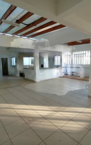 Casa à venda com 250m², 4 quartos e 4 vagas