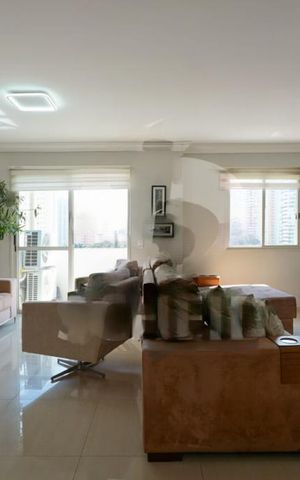 Apartamento à venda com 227m², 3 quartos e 3 vagas