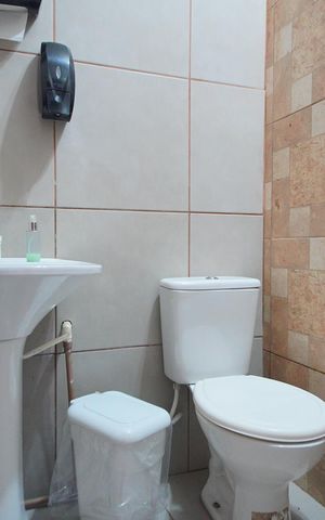 Casa à venda com 240m², 4 quartos e 5 vagasLavabo