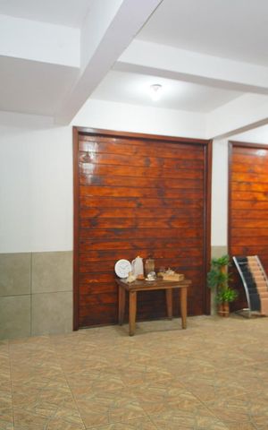Casa à venda com 240m², 4 quartos e 5 vagasSala