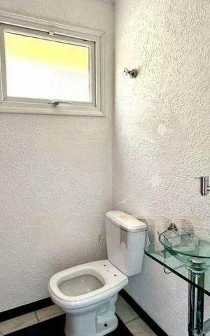 Casa à venda com 285m², 3 quartos e 4 vagas