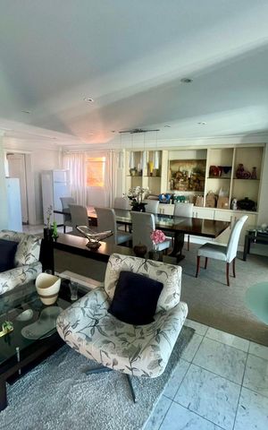 Apartamento à venda com 201m², 4 quartos e 4 vagas Apartamento à venda com 201m², 4 quartos e 4 vagasSala