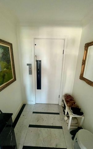 Apartamento à venda com 201m², 4 quartos e 4 vagas Apartamento à venda com 201m², 4 quartos e 4 vagasSala