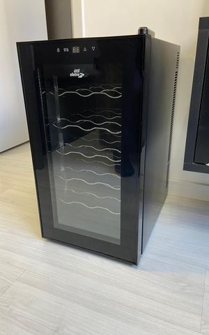Apartamento à venda com 24m², 1 quarto e sem vaga Apartamento à venda com 24m², 1 quarto e sem vagaAdega Climatizada