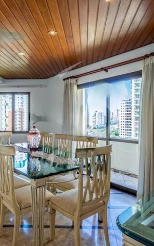 Apartamento à venda com 239m², 3 quartos e 3 vagas
