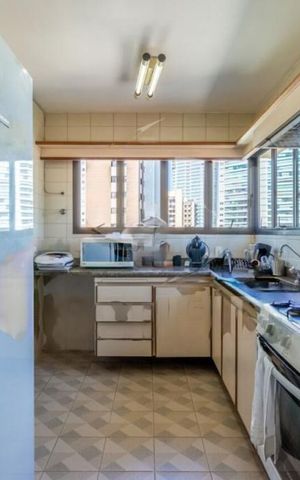 Apartamento à venda com 239m², 3 quartos e 3 vagas