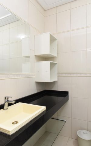 Casa à venda com 370m², 7 quartos e 4 vagasBanheiro da Suíte 4