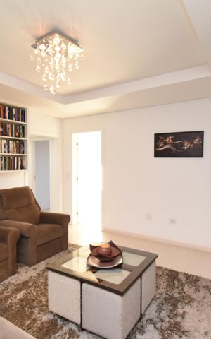 Casa à venda com 370m², 7 quartos e 4 vagasSala de TV