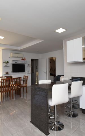 Casa à venda com 370m², 7 quartos e 4 vagasSala/Cozinha
