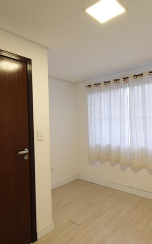 Casa à venda com 370m², 7 quartos e 4 vagasQuarto 5