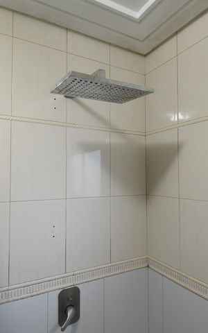 Casa à venda com 370m², 7 quartos e 4 vagasBanheiro da Suíte 4