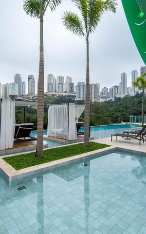 Apartamento à venda com 242m², 4 quartos e 5 vagas Apartamento à venda com 242m², 4 quartos e 5 vagasPISCINA