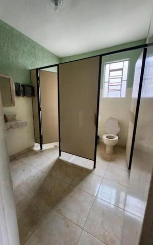 Casa à venda com 300m², 2 quartos e 2 vagas