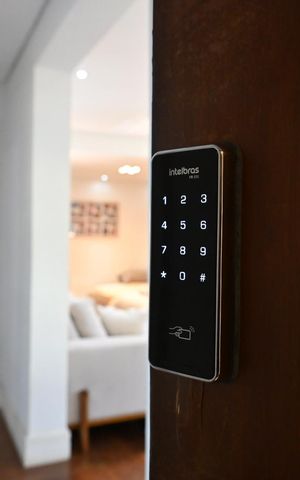 Apartamento para alugar com 135m², 3 quartos e 3 vagasFechadura Eletrônica