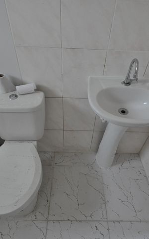 Casa para alugar com 40m², 1 quarto e sem vagaBanheiro