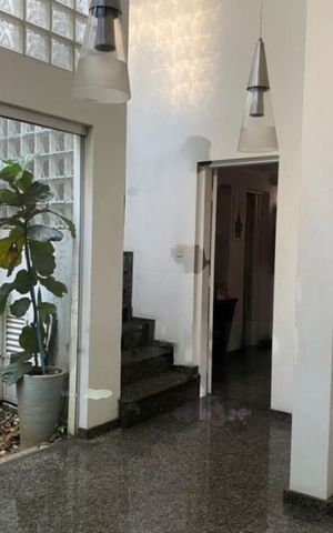 Casa à venda com 412m², 8 quartos e 9 vagas