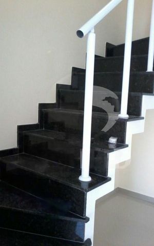 Casa à venda com 86m², 3 quartos e 2 vagas