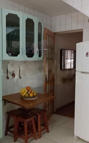 Casa à venda com 64m², 2 quartos e 2 vagas