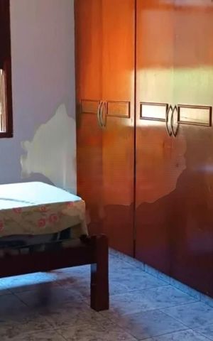 Casa à venda com 121m², 2 quartos e 4 vagas