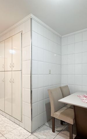 Apartamento à venda com 99m², 2 quartos e 1 vaga Apartamento à venda com 99m², 2 quartos e 1 vagaCozinha