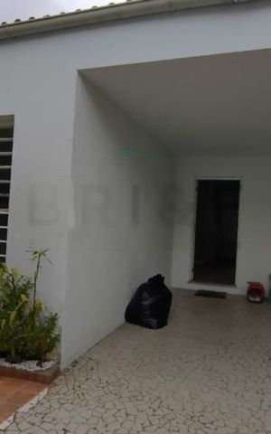 Casa à venda com 270m², 3 quartos e 2 vagas