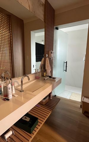 Casa à venda com 210m², 3 quartos e 5 vagas Casa à venda com 210m², 3 quartos e 5 vagasBanheiro suíte
