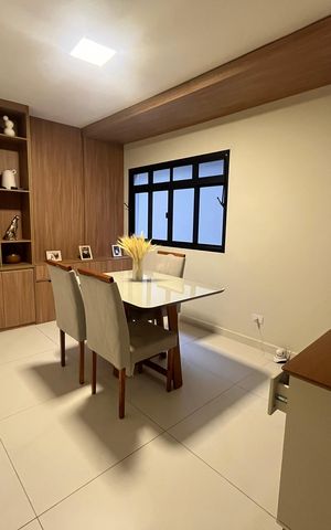 Casa à venda com 210m², 3 quartos e 5 vagas Casa à venda com 210m², 3 quartos e 5 vagasSala de Jantar