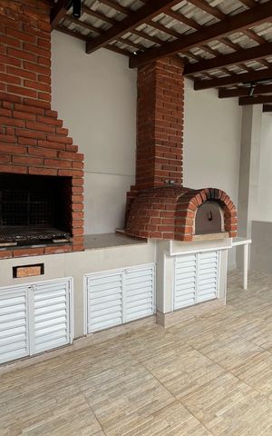 Casa à venda com 210m², 3 quartos e 5 vagas Casa à venda com 210m², 3 quartos e 5 vagasChurrasqueira