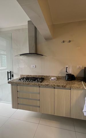 Casa à venda com 210m², 3 quartos e 5 vagas Casa à venda com 210m², 3 quartos e 5 vagasCozinha