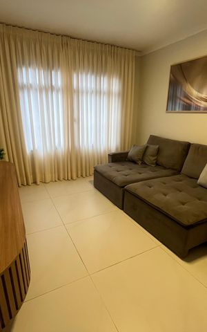Casa à venda com 210m², 3 quartos e 5 vagas Casa à venda com 210m², 3 quartos e 5 vagasSala