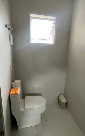 Casa à venda com 210m², 3 quartos e 5 vagas Casa à venda com 210m², 3 quartos e 5 vagasBanheiro suíte