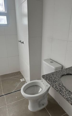 Apartamento à venda com 72m², 2 quartos e 1 vaga Apartamento à venda com 72m², 2 quartos e 1 vagaBanheiro do Quarto 1