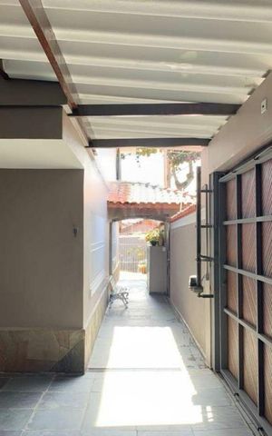 Casa à venda com 280m², 4 quartos e 5 vagas