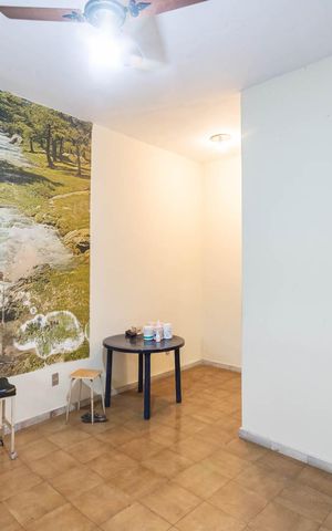 Casa à venda com 120m², 3 quartos e sem vagaSuíte (entrada independente) 