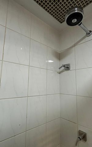 Apartamento à venda com 164m², 4 quartos e 3 vagasBanheiro 2