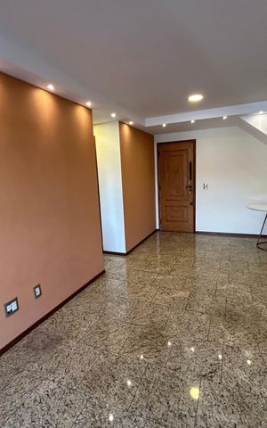 Apartamento à venda com 164m², 4 quartos e 3 vagasSala