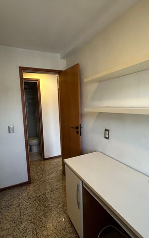 Apartamento à venda com 164m², 4 quartos e 3 vagasQuarto 2